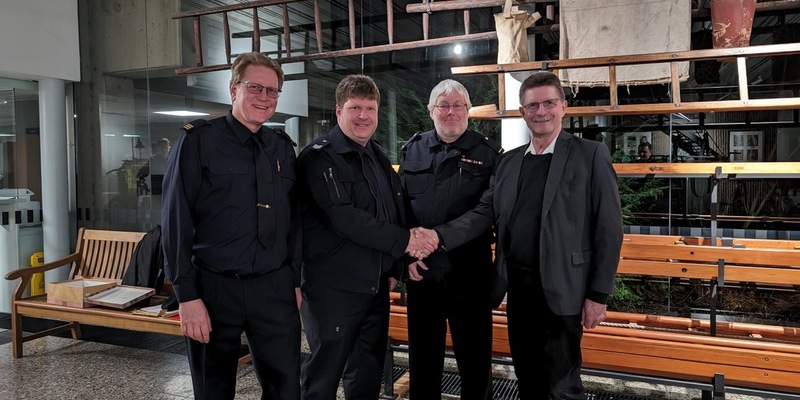 FW Bremerhaven: Freiwillige Feuerwehr Wulsdorf wählt neuen Wehrführer - Foto: presseportal.de