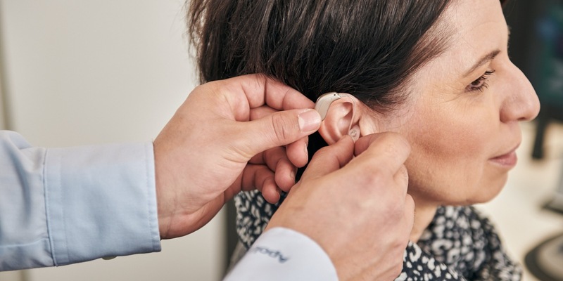 Da klingeln die Ohren: Über ein Drittel der Deutschen vernachlässigt das Hörvermögen / Eine aktuelle Apollo-Umfrage zeigt: Deutsche nehmen die Hörgesundheit nicht ernst genug - Foto: presseportal.de