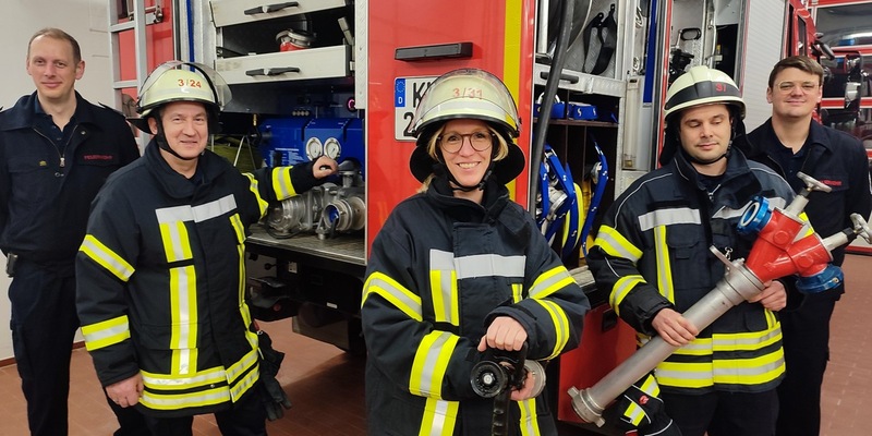 FW-KLE: Initiative trägt Früchte: In Till-Moyland findet die Feuerwehr echte Follower - Foto: presseportal.de