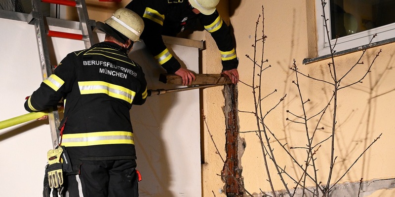 FW-M: Brand einer Dehnfuge (Sendling) - Foto: presseportal.de