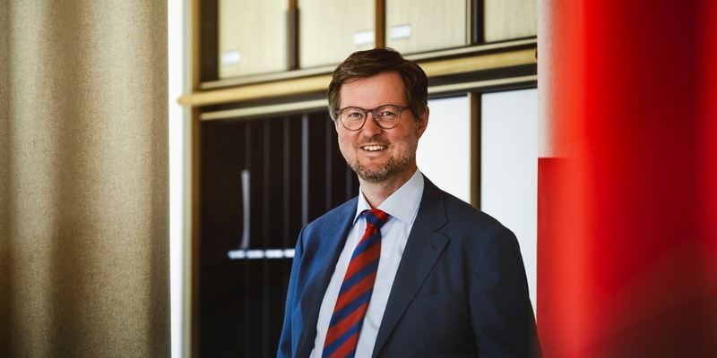 Zeitenwende fürs Lernen / Wie Bildung heute geht, warum sich der Mut zur Transformation lohnt und was man in Zeiten von KI wirklich noch lernen muss - beantwortet Bildungs-Experte Dr. Peter Rösner - Foto: presseportal.de