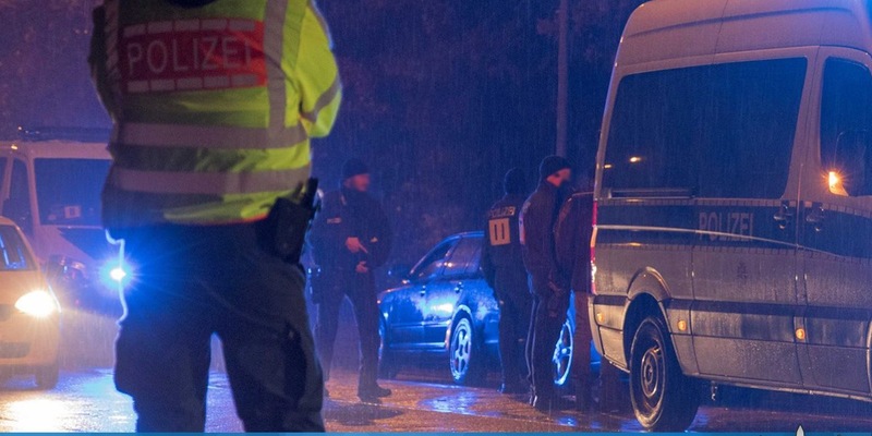 LKA-BW: Gemeinsame Pressemitteilung der Staatsanwaltschaft Stuttgart und des Landeskriminalamts - Rivalisierende gewalttätige Gruppierungen: zwei weitere Männer wegen versuchten Totschlags in Haft - Foto: presseportal.de