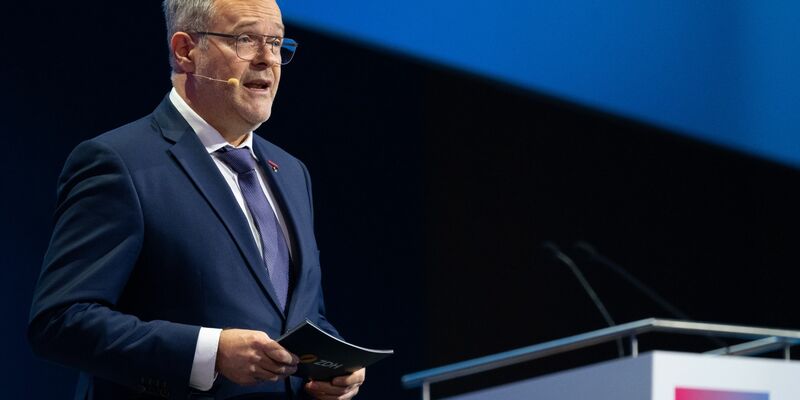 ZDH-Präsident Jörg Dittrich spricht bei der Eröffnung der Internationalen Handwerksmesse (IHM). - Foto: Sven Hoppe/dpa