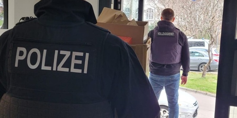 BPOLI MD: Verdacht des gewerbsmäßigen Computerbetruges: Durchsuchungsmaßnahmen der Bundespolizei - Foto: presseportal.de