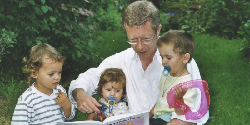 Europäischer Tag der Logopädie am 6. März 2024 - Expertenhotline / Wie Eltern die Sprachentwicklung ihres Kindes fördern können - Foto: presseportal.de