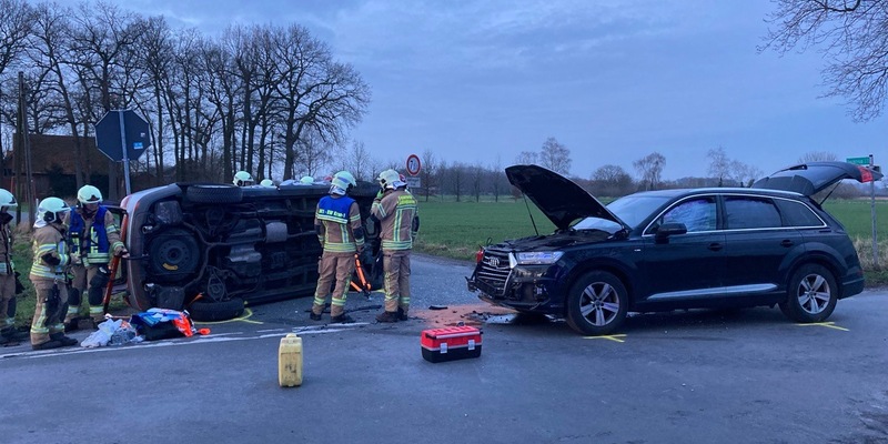 POL-COE: Lüdinghausen, Stadtfeldstraße, Baumschulenweg / Unfall mit zwei verletzten Personen - Foto: presseportal.de
