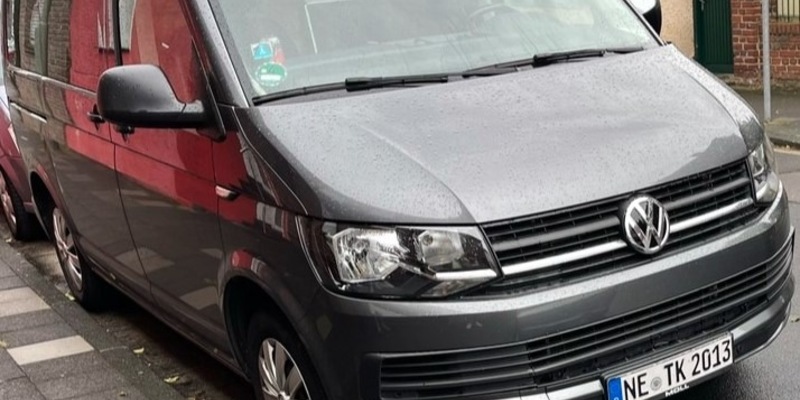 POL-NE: Grauer Multivan entwendet - Foto: presseportal.de