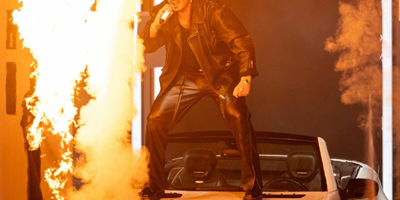 Nach dem Ende seiner Open-Air-Tour im vergangenen Herbst war es musikalisch ruhig um Rapper Apache 207 geworden. - Foto: Hannes P Albert/dpa