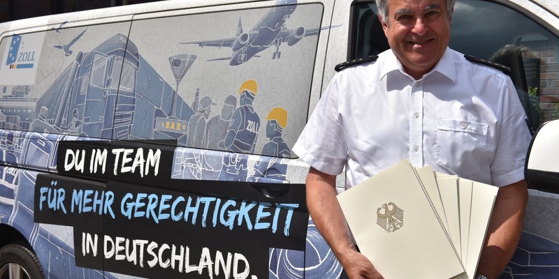 HZA-K: 37 neue Nachwuchskräfte für den Kölner Zoll starten erstmals im neuen Bachelor-Studium - Foto: presseportal.de