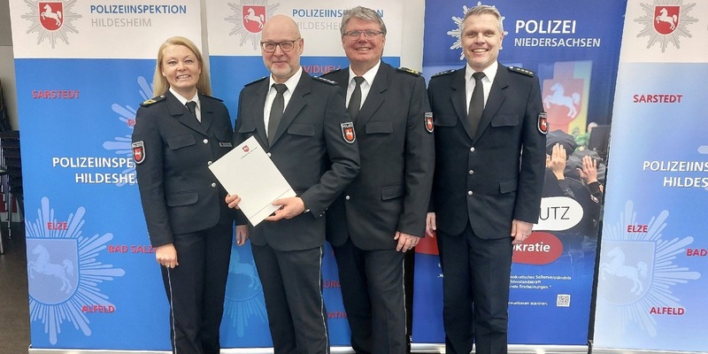 POL-HI: Offizielle Amtseinführung von Lutz Ike als Leiter des Polizeikommissariats Bad Salzdetfurth - Foto: presseportal.de