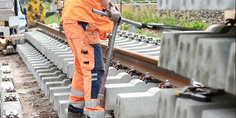 Bauarbeiten an einer Gleisanlage (Archiv) - Foto: über dts Nachrichtenagentur