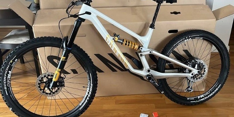 LPI-EF: Neues Fahrrad entwendet - Foto: presseportal.de