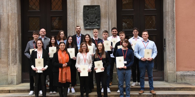 HZA-M: Start in ein spannendes und sicheres Berufsleben beim Hauptzollamt München; Willkommen im Team für mehr Gerechtigkeit in Deutschland - Foto: presseportal.de