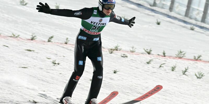 Kam im finnischen Lahti auf Sprünge von 126,5 und 126 Metern: Andreas Wellinger. - Foto: Jussi Nukari/Lehtikuva/dpa