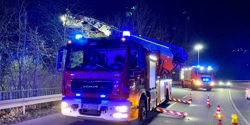 FW-MK: Personenzug kollidiert mit Einkaufswagen - Foto: presseportal.de