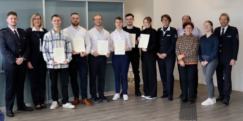 HZA-LA: Start in ein spannendes und sicheres Berufsleben beim Hauptzollamt Landshut Willkommen im Team für mehr Gerechtigkeit in Deutschland - Foto: presseportal.de