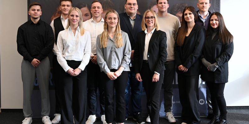 HZA-D: Start in ein spannendes und sicheres Berufsleben beim Hauptzollamt Düsseldorf / Willkommen im Team für mehr Gerechtigkeit in Deutschland - Foto: presseportal.de