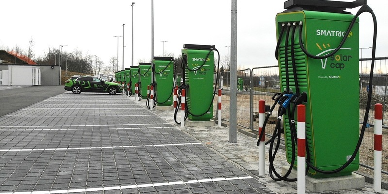 E-Ladeinfrastruktur wächst weiter: Highspeed-Laden mit SMATRICS und solarcap jetzt auch in Meggenhofen - Foto: presseportal.de