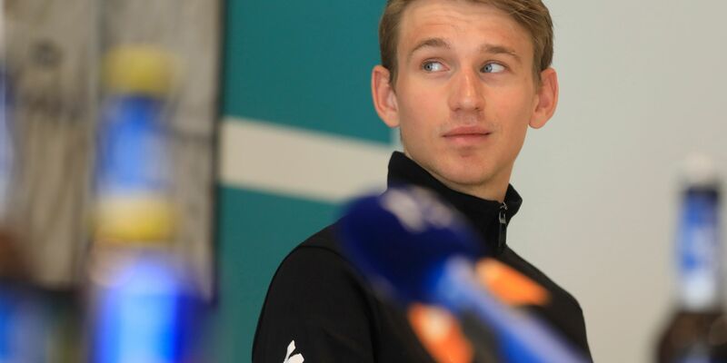 Fuhr beim Auftaktzeitfahren von Tirreno-Adriatico auf Platz 14: Lennard Kämna. - Foto: Clara Margais/dpa/Archivbild