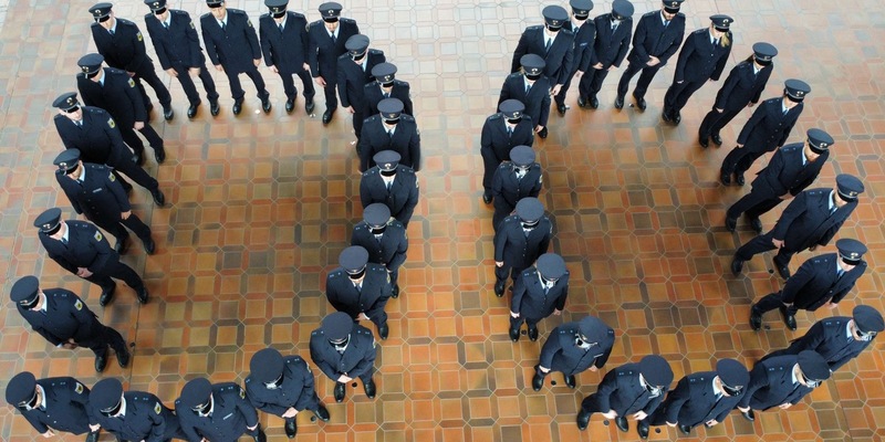 BPOL NRW: Die Bundespolizeiinspektion Dortmund begrüßt 41 neue Polizeimeisterinnen und Polizeimeister - Foto: presseportal.de