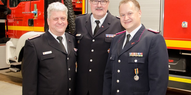 FW-RD: Löschzug Gefahrgut unter neuer Leitung - Foto: presseportal.de