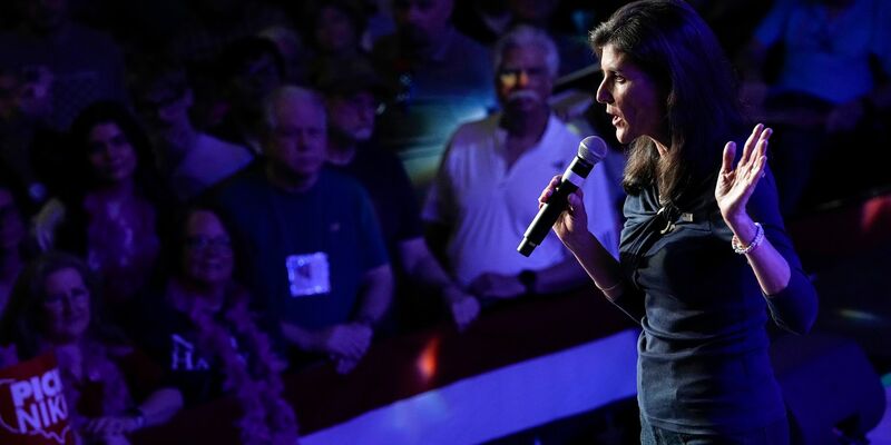 Unmittelbar nach ihrem Ausstieg hatte Haley demonstrativ darauf verzichtet, Trump ihre Unterstützung auszusprechen. - Foto: Tony Gutierrez/AP/dpa