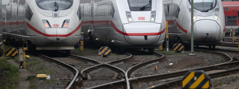 Züge auf Abstellgleisen: Der anstehende Ausstand wird erneut weite Teile des Bahnverkehrs in Deutschland lahmlegen. - Foto: Boris Roessler/dpa