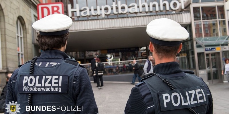 Bundespolizeidirektion München: Rangelei nach Essensdiebstahl - Foto: presseportal.de