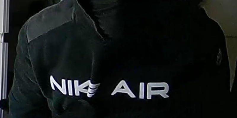 POL-OF: Öffentlichkeitsfahndung nach Wohnungseinbruch: Wer kennt die drei Täter? - Foto: presseportal.de