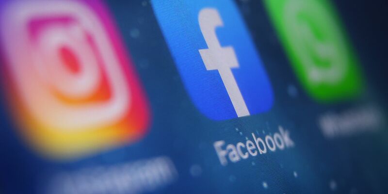 Meta will seine KI-Software Meta AI durch Nutzerdaten aus Instagram und Facebook trainieren. Verbraucherschützer sehen einen Verstoß gegen Datenschutzrecht und sind jetzt vor Gericht gezogen. (Symbolbild) - Foto: Karl-Josef Hildenbrand/dpa