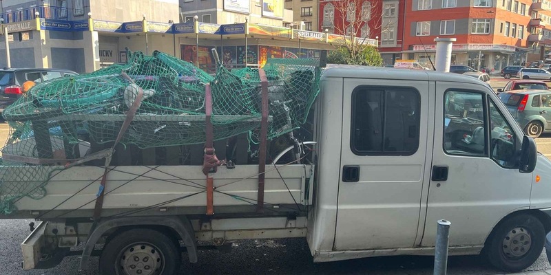 POL-HA: Polizei untersagt Pritschenwagenfahrer wegen mangelnder Ladungssicherung die Weiterfahrt nach Osteuropa - Foto: presseportal.de