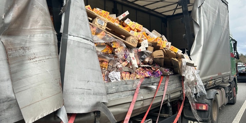 POL-PDKL: Kaffee auf der Fahrbahn - Foto: presseportal.de