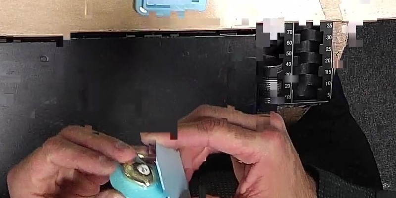 POL-KA: (KA) Karlsruhe - Verdächtige bieten Wertgegenstände zum Kauf an - Polizei sucht Eigentümer eines vergoldeten Schnullers - Foto: presseportal.de