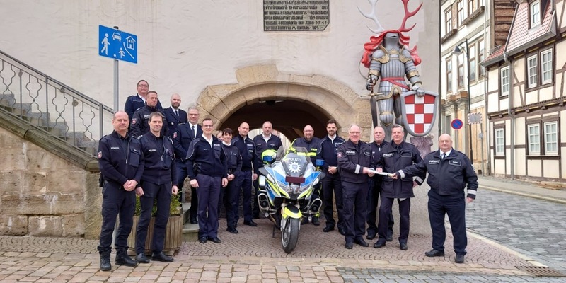 POL-GS: Sicher durch den Harz - Staffelstabübergabe in der länderübergreifenden Verkehrssicherheitsarbeit - Foto: presseportal.de