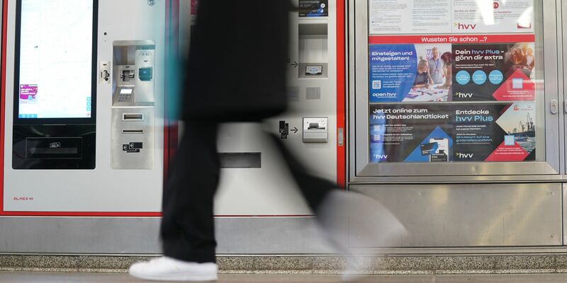 Bund und Länder haben sich auf die Einführung des vergünstigten Deutschlandtickets für Studierende zum Sommersemester geeinigt. - Foto: Marcus Brandt/dpa