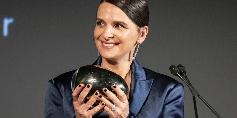 Juliette Binoche stammt aus einer Künstlerfamilie. Ihr Vater war Regisseur, Schauspieler und Bildhauer, ihre Mutter Schauspielerin und Lehrerin. - Foto: Alexandra Wey/KEYSTONE/dpa
