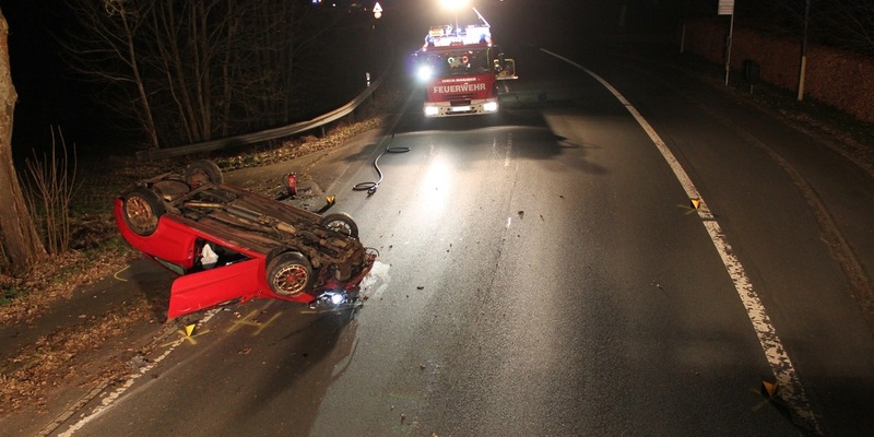 POL-SI: 22-Jähriger nach Pkw-Überschlag ins Krankenhaus - #polsiwi - Foto: presseportal.de