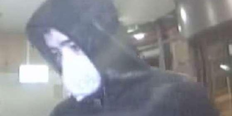 POL-HI: Gemeinsame Pressemeldung der Staatsanwaltschaft und der Polizei Hildesheim// Schwerer Raub - Öffentlichkeitsfahndung - Foto: presseportal.de