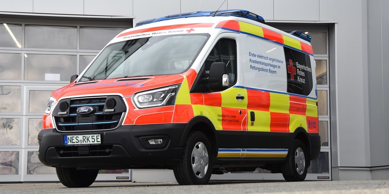 Ford Pro bringt Bayerns ersten Elektro-Krankentransporter auf die Straße - für Rettungsdienst des Roten Kreuzes - Foto: presseportal.de