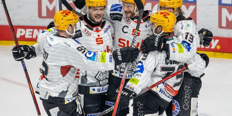 Die Eisbären konnten die Serie gegen Bremerhaven ausgleichen. - Foto: Andreas Gora/dpa