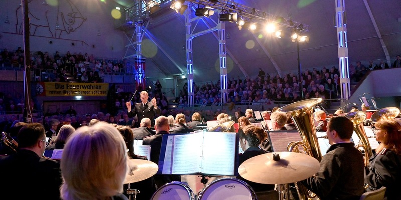 FW-RD: Von Rap bis Radetzky Marsch - Feuerwehrmusik in der Nordmarkhalle - Foto: presseportal.de