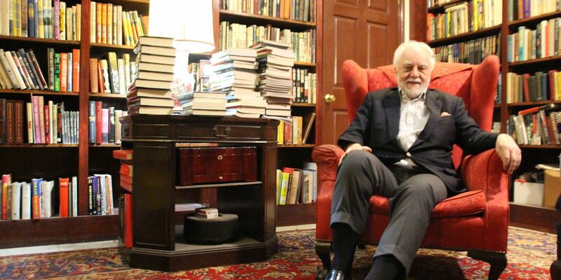 Otto Penzler im Keller des «Mysterious Bookshop». - Foto: Christina Horsten/dpa