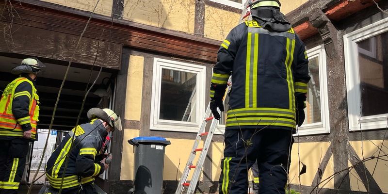 FW Celle: Einsatz in der Altstadt während des Wasa-Lauf s - Foto: presseportal.de