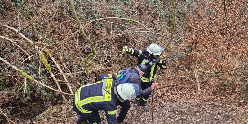FW Hennef: Feuerwehr rettet Wanderer - Foto: presseportal.de