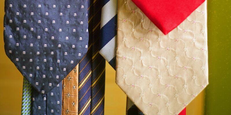 Die Arbeit im Honeoffice ist eine unerfreuliche Entwicklung für Krawattenhersteller, denn nur die allerwenigsten Männer legen daheim den gleichen Wert auf Chic wie im Büro. - Foto: Carsten Hoefer/dpa