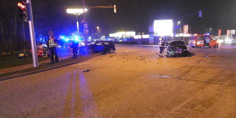 POL-KI: 240311.5 Schwentinental: Zeugen nach Verkehrsunfall mit hohem Personen- und Sachschaden gesucht (Bezug zu Meldung 240311.3) - Foto: presseportal.de