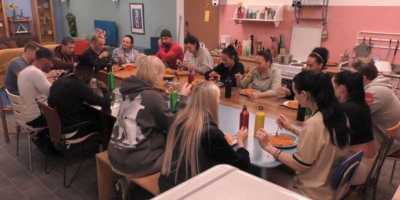 Moritz Benedikt Tanja Christian Maja Jaqueline Gema Angela Nicos Frauke Ciara Maxime Yael Kevin Mateo Marcus Big Brother - Foto: Seven.One, presseportal.de