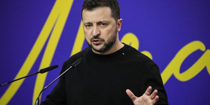 «Ich bin ohne zu zögern bereit, meine Popularität und selbst mein Amt zu verlieren, nur damit der Frieden kommt», sagte Wolodymyr Selenskyj im Mai 2019. - Foto: Armando Babani/AP/dpa