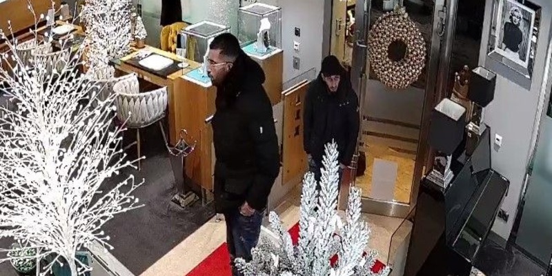 POL-LM: Betrüger gesucht - Öffentlichkeitsfahndung mit Bildmaterial der Videoüberwachung - Foto: presseportal.de