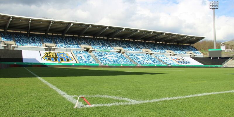 Im Ludwigsparkstadion in Saarbrücken soll das DFB-Pokalspiel zwischen dem 1. FC Saarbrücken und Borussia Mönchengladbach stattfinden. - Foto: Katja Sponholz/dpa